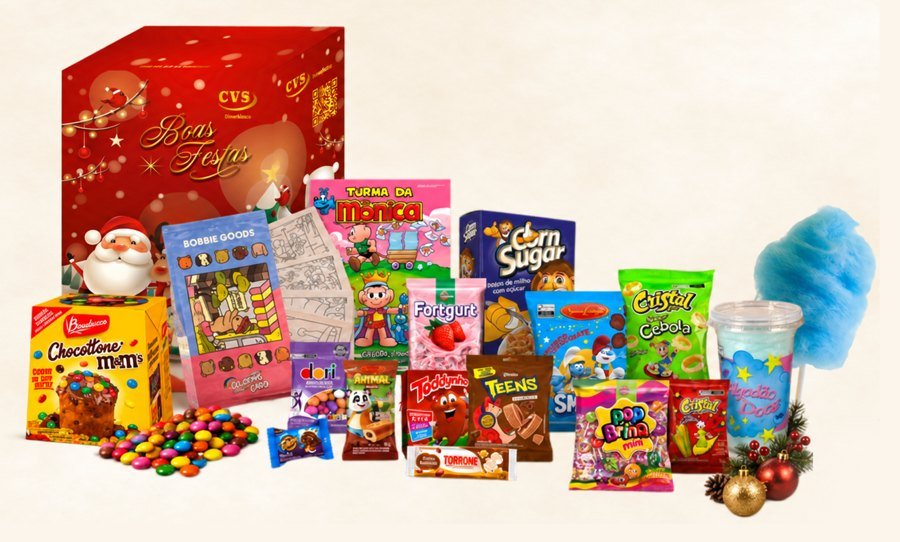 Cesta Criança Feliz com caixa de Natal, chocotone, doces e brinquedos